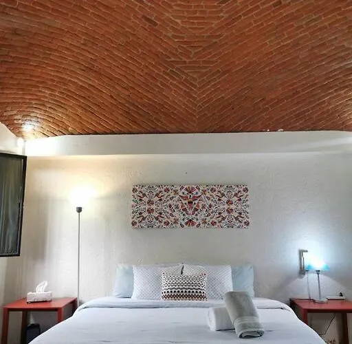 Pousada Casa Ayvar. Espectacular Colonial En El Corazon De Coyoacan. Cidade do México